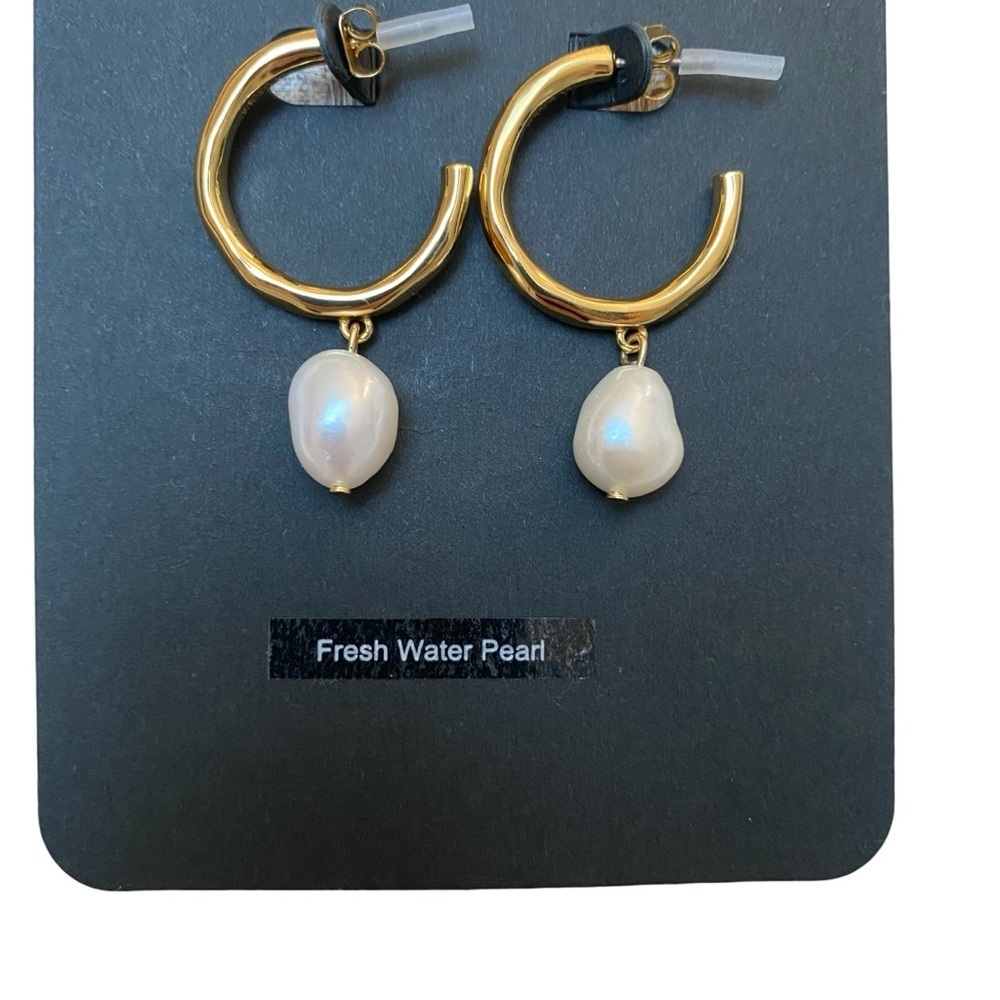 J.Crew Factory Gold Freshwater Pearl Hoop Earrings AY775 - Picture 4 of 6